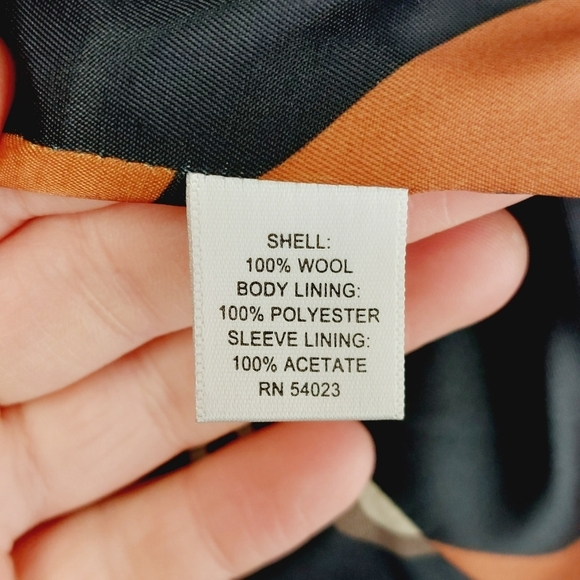 Banana Republic Women’s Blazer 100% Wool 3 Button Short Business Casual P6046 - Picture 6 of 7